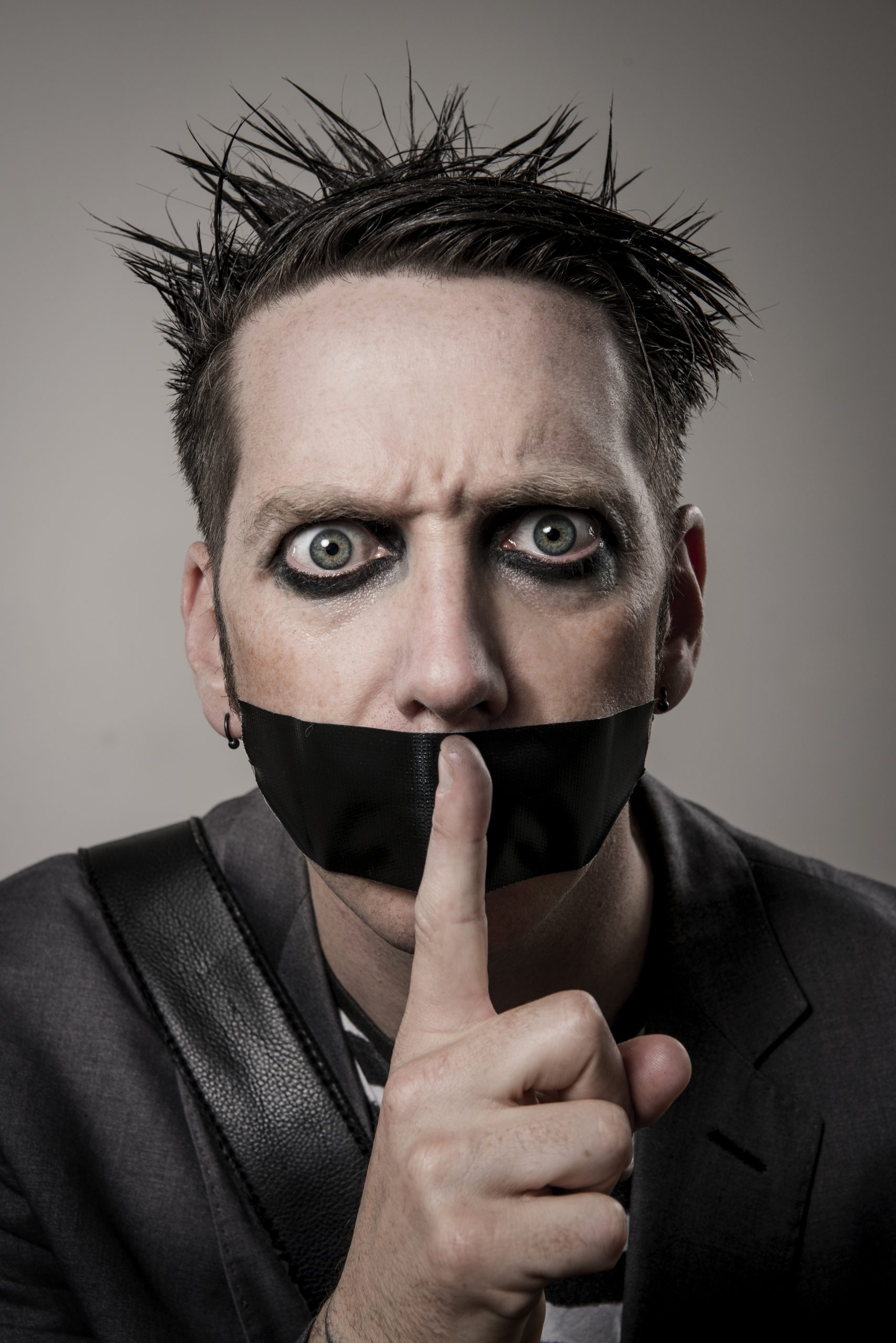 Tape Face – Photo4